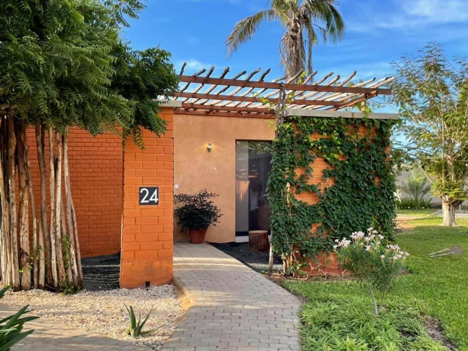 Boma Lifestyle Hotel Dakar Bagian luar foto